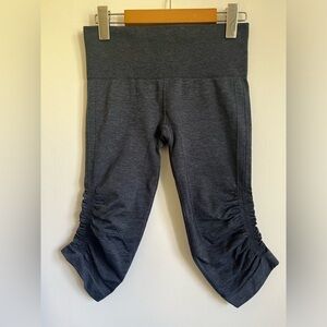 Lululemon In The Flow Crop Capri Seamless Logo Leggings Pant - Navy Blue - US 6